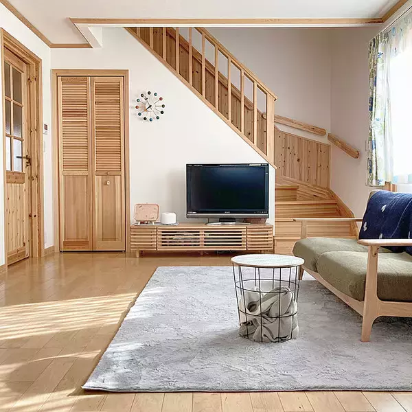 「どんなお部屋にもハマる！おすすめのシンプルラグ10選」の画像