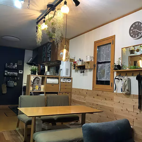 「場所を選ばず暮らしにフィット♪無印良品のスタッキングシェルフを使った収納実例」の画像