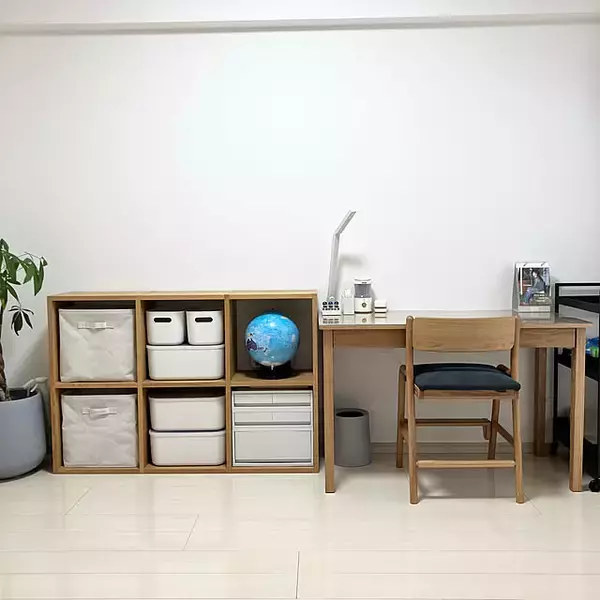 「場所を選ばず暮らしにフィット♪無印良品のスタッキングシェルフを使った収納実例」の画像