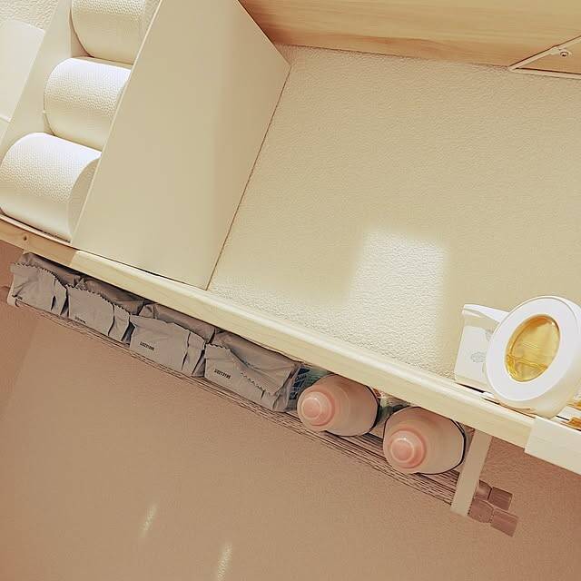 棚を追加したら驚くほど使いやすくなる！ダイソー商品で収納スペースを増やすDIYアイディア