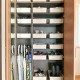 「玄関に手軽な工夫をプラス♪100均アイテムで靴収納を整える」の画像3