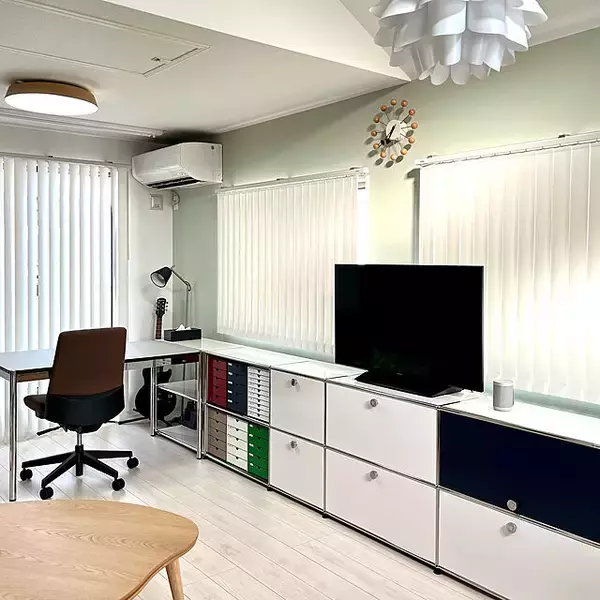 「モジュールを組み合わせて使う！シンプルな機能美を感じるUSMの家具」の画像