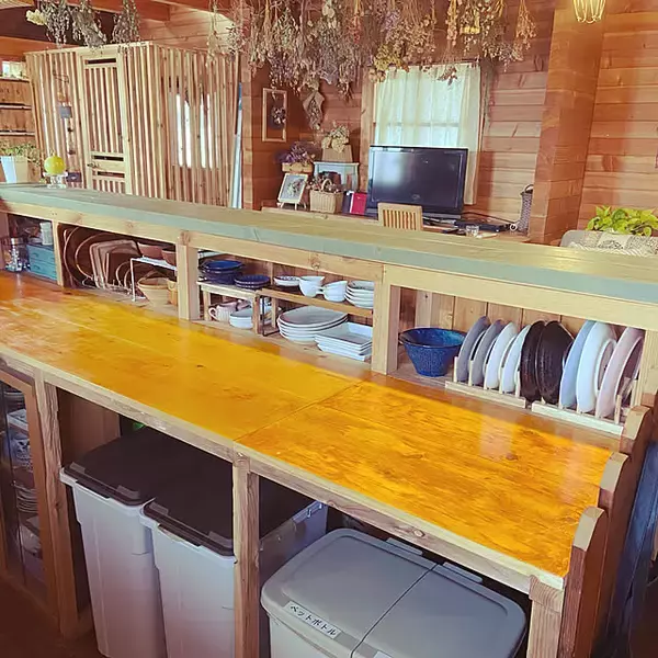 「整理整頓で出し入れ快適！真似したい食器収納アイデア10選」の画像