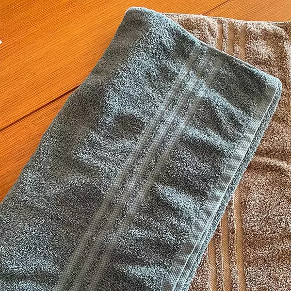 「吸水力とデザインが決め手！暮らしを彩るおすすめのタオル6選」の画像