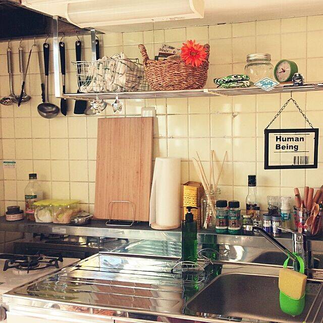 フレッシュなカラーで気分すっきり！レモンイエローを取り入れたお部屋