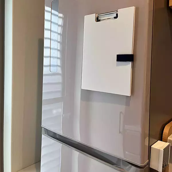 「インテリアにしっかり馴染む。提出忘れもなくなるプリント収納アイデア」の画像