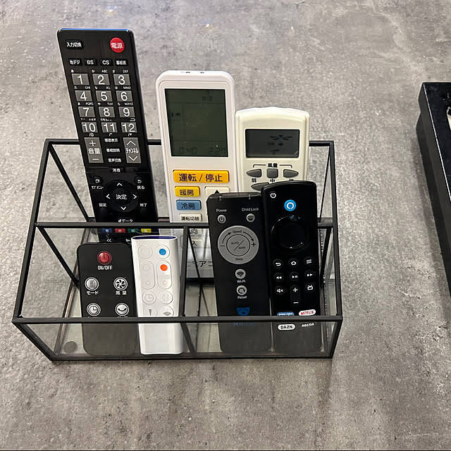 探す時間にさようなら！すぐ手に取れるリモコン収納アイデア集