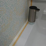 「お掃除がグッと楽になる！キッチンのシンクや洗面台の水はね対策」の画像5