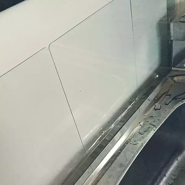 「お掃除がグッと楽になる！キッチンのシンクや洗面台の水はね対策」の画像