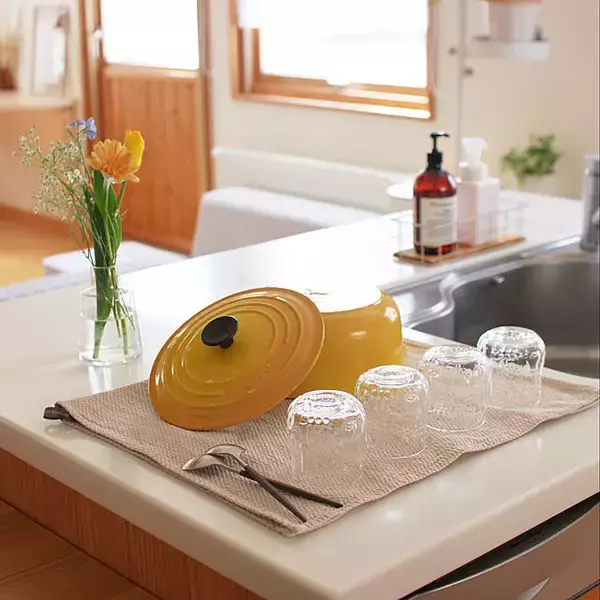 「あれこれ使える♪暮らしに便利なティータオルの活用法6選」の画像