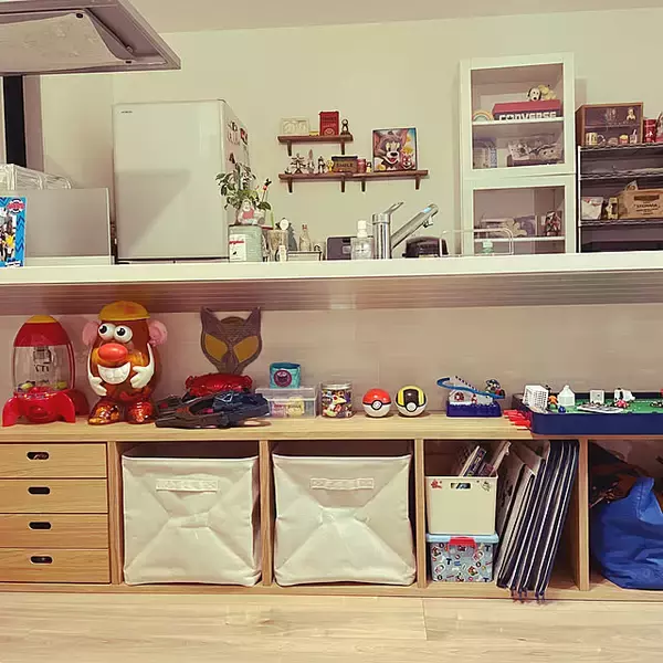 「使わないともったいない！カウンター下を活用した整理収納アイデア」の画像