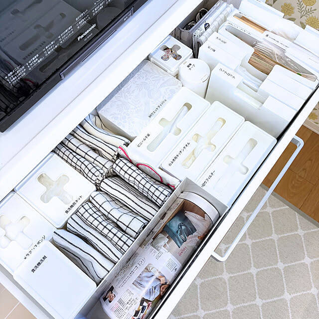 細かいものもすっきり整う☆100均グッズを使った収納アイデア