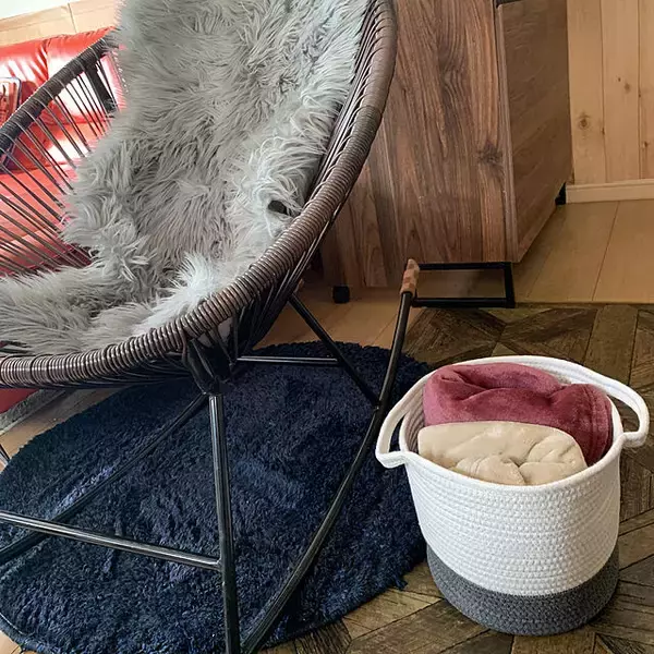 「デザイン性も機能性もある！お家中で活躍してくれるダイソーのバスケット」の画像