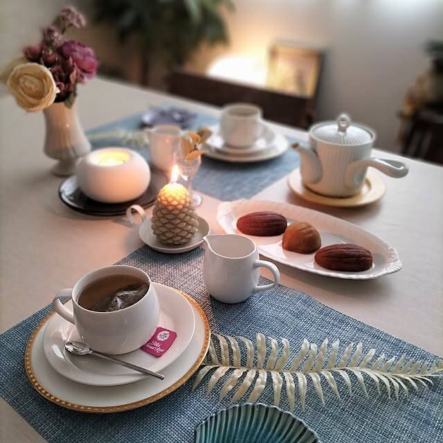 暮らしや食卓になじむデザインが豊富♪シンプルから柄物まで、セリアのおすすめランチョンマット6選