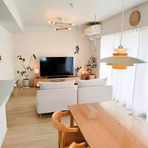 「【2025年総まとめ】テーマは「リビング」！みんなが注目した投稿5選」の画像