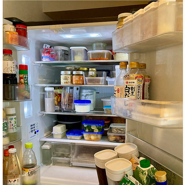 冷蔵庫の中をスッキリさせたい人必見！参考にしたい収納の工夫