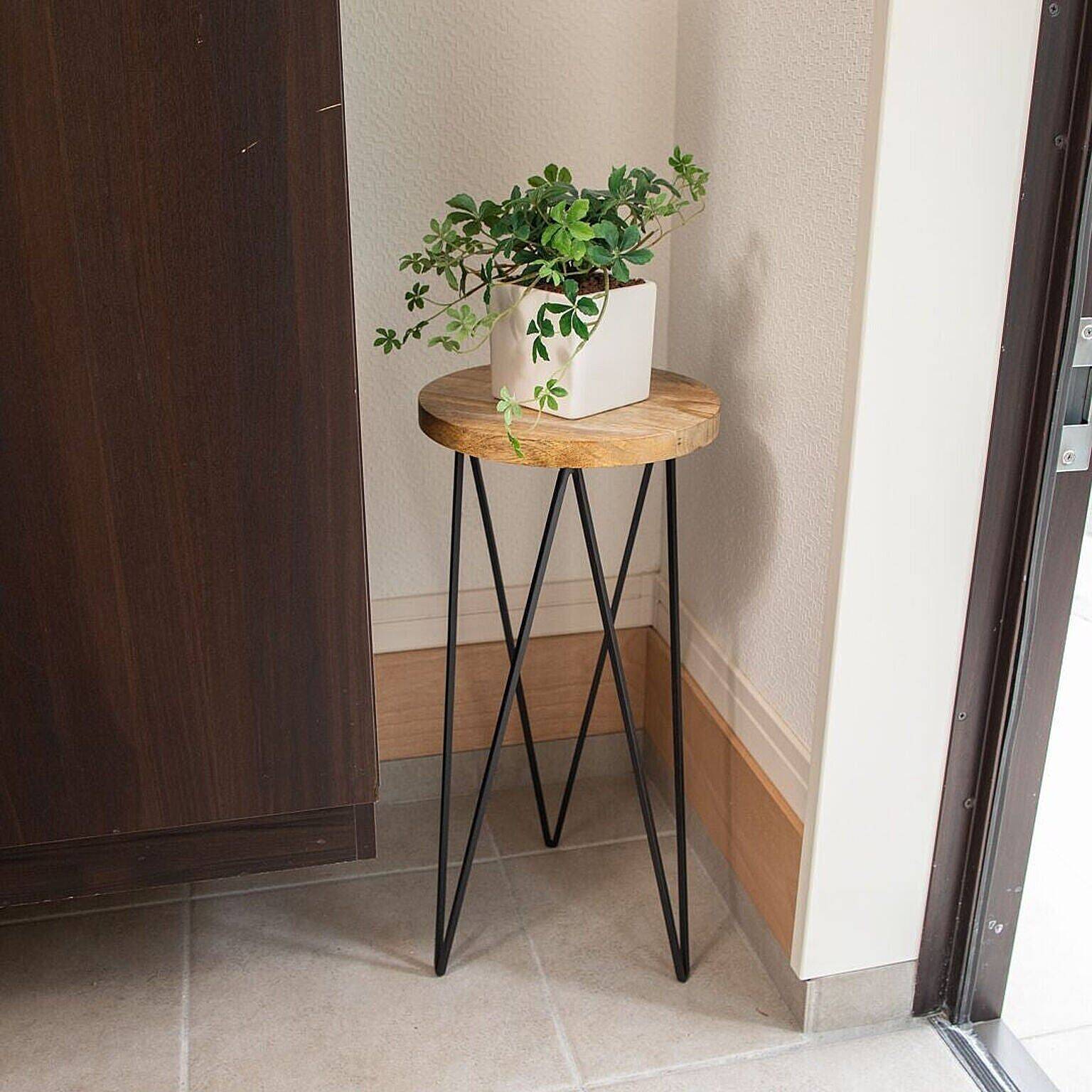 ちょい置きできて便利！コンパクトでおすすめのサイドテーブル10選