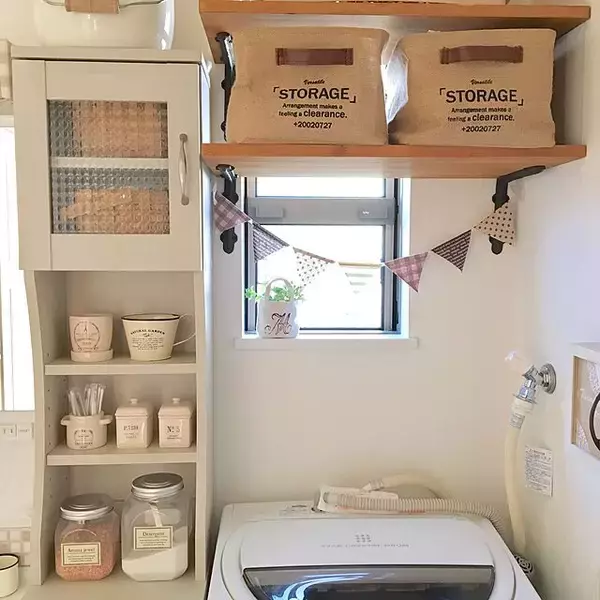 「使いやすく整った空間！見せる収納でつくる理想のランドリー」の画像