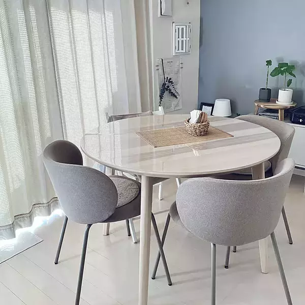 「自分らしい空間を叶えるのはこれ！IKEAのダイニングテーブルをご紹介」の画像