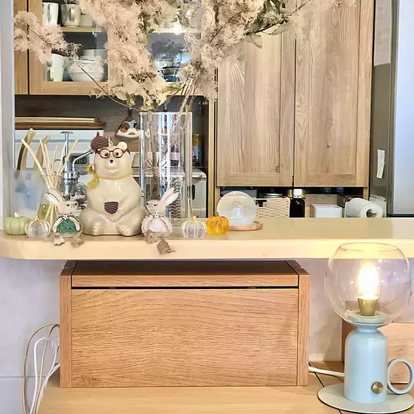 「上手に隠してお部屋もすっきり♪暮らしが整うケーブル収納のアイデア10選」の画像