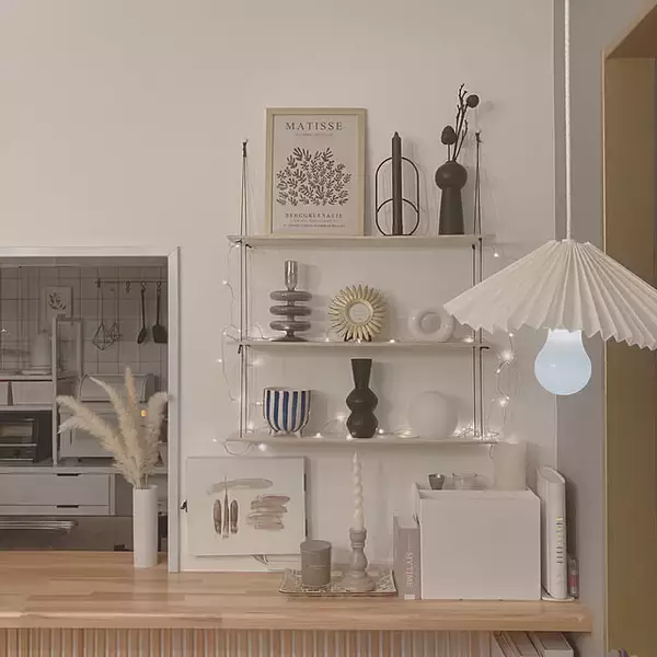 「ダイソーのアイテムをフル活用！海外風インテリアスタイルのお部屋にぴったりなDIYアイデアをご紹介」の画像