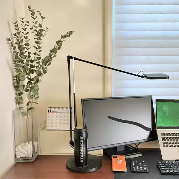 「ナチュラルな明かりで空間を照らす。無印良品の照明でつくる心地よい暮らしの時間」の画像