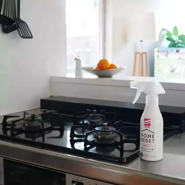 「もうキッチン掃除で悩まない！みんなが実践している油汚れの対策」の画像