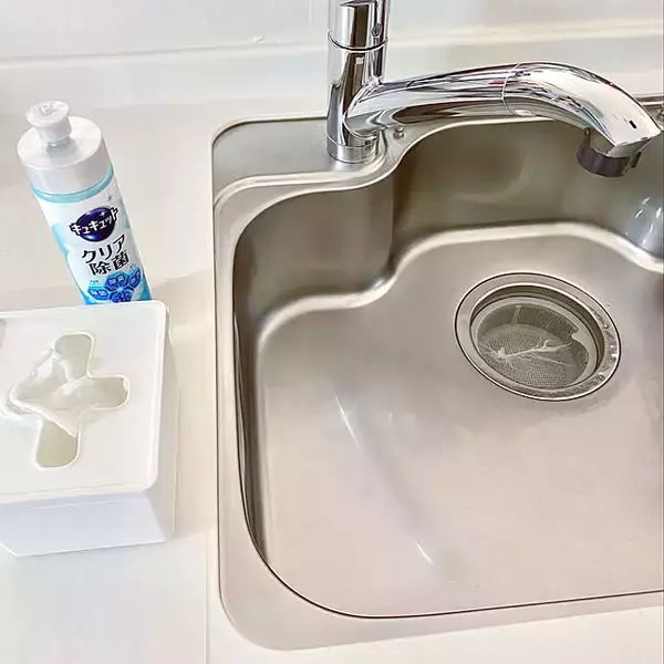 「洗い物や調理がスムーズに♪シンク周りをすっきり整えて使いやすくする工夫10選」の画像
