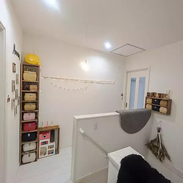 「おうちが整う工夫がいっぱい！実例から学ぶ廊下の整理収納アイデア帖」の画像