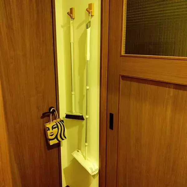 「おうちが整う工夫がいっぱい！実例から学ぶ廊下の整理収納アイデア帖」の画像