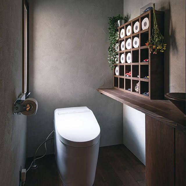 清潔さと見た目の美しさを両立させる。ストック用トイレットペーパーの収納方法