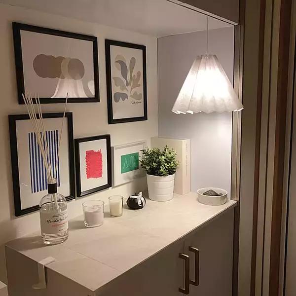 「セリアリメイクで旬のインテリアに！人気の韓国風ルームにぴったりのDIYアイデア」の画像