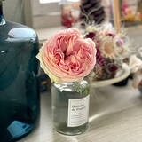 「お花を飾って日々を華やかに。ダイソーのフラワーベースがある暮らし」の画像2