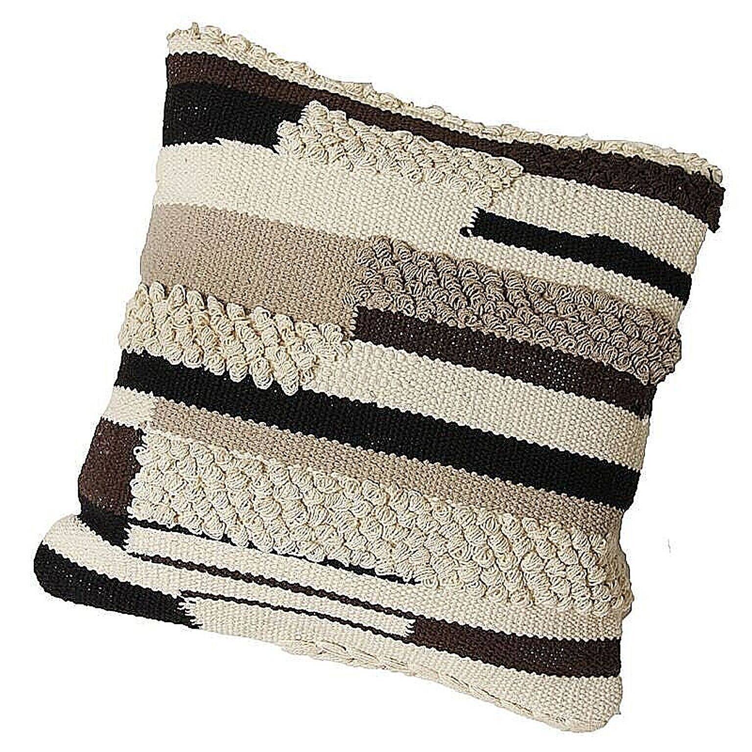 インテリアのアクセントになる♪お気に入りのクッションがある暮らし