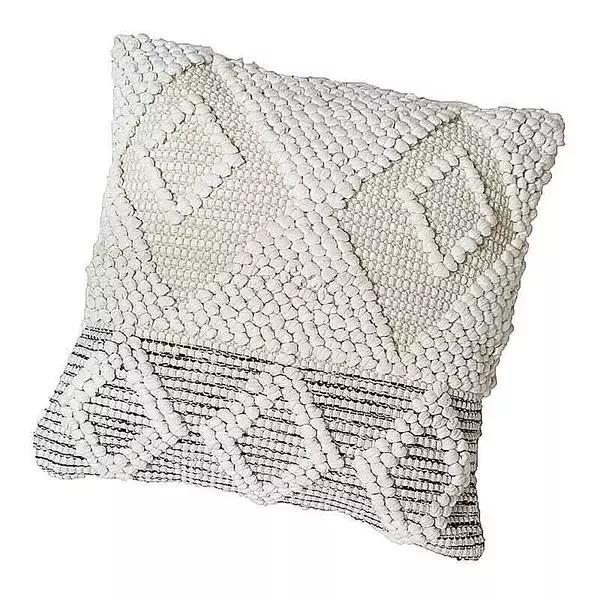 「インテリアのアクセントになる♪お気に入りのクッションがある暮らし」の画像