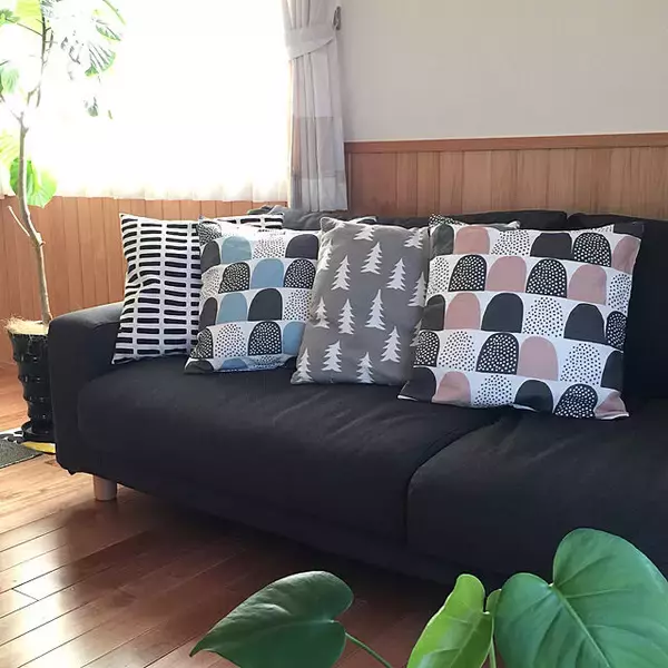 「インテリアのアクセントになる♪お気に入りのクッションがある暮らし」の画像