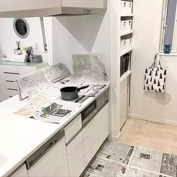 「毎日を気持ちよく過ごせる場所に♪キッチンの床をキレイに保つアイデア」の画像