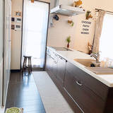 「毎日を気持ちよく過ごせる場所に♪キッチンの床をキレイに保つアイデア」の画像3