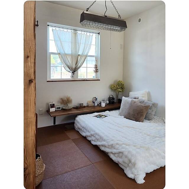 意外なほど馴染む。和室にベッドやソファを置いたコーディネート10選