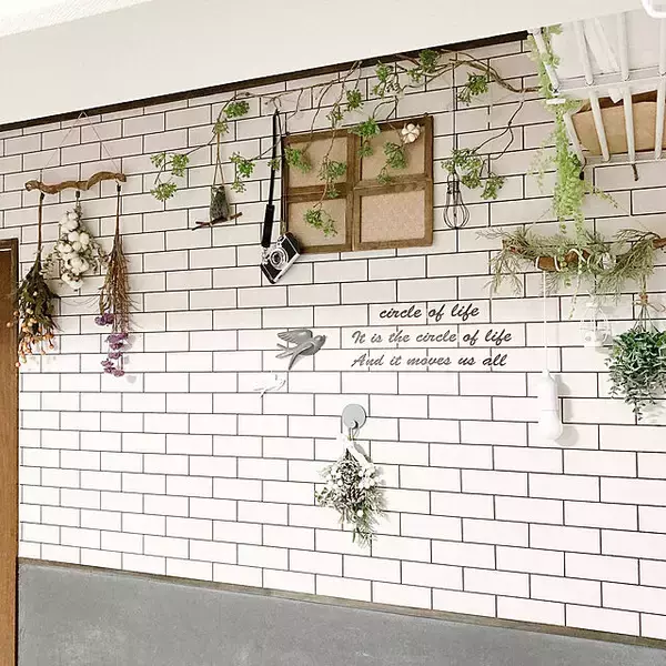 「海外風のモダンな雰囲気がたまらない。サブウェイタイルをDIYで」の画像