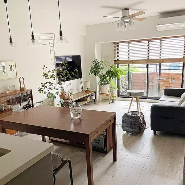 「【RoomClipが選んだ厳選3選】「木製家具がある暮らし」がテーマの素敵な投稿実例」の画像