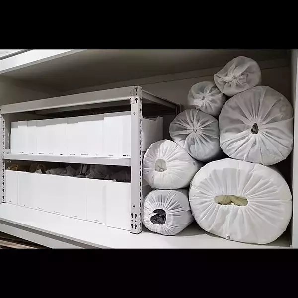 「「入れるだけ」の布団収納から卒業！使いやすく整えて入れ替えもスムーズになる収納アイデア」の画像