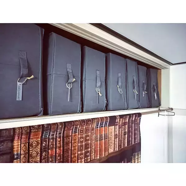 「「入れるだけ」の布団収納から卒業！使いやすく整えて入れ替えもスムーズになる収納アイデア」の画像