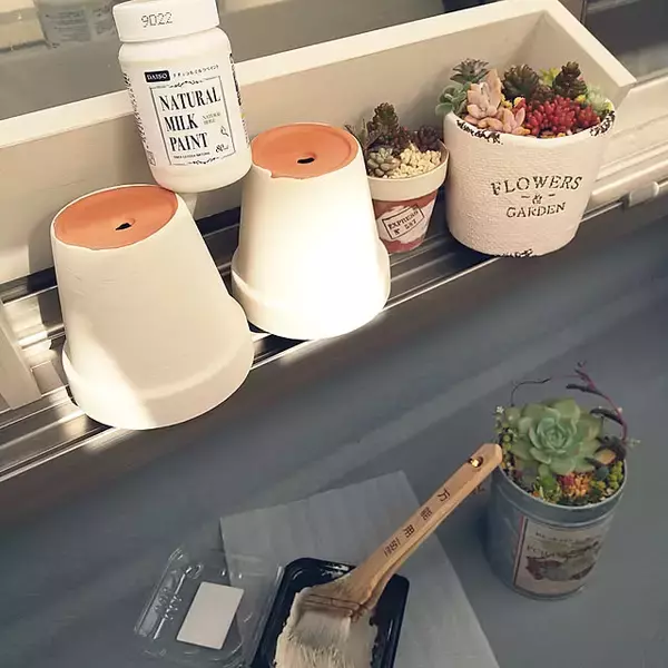 「憧れのペイントリメイクも100均で気軽にチャレンジ♪ダイソーのミルクペイントを活用したDIY」の画像