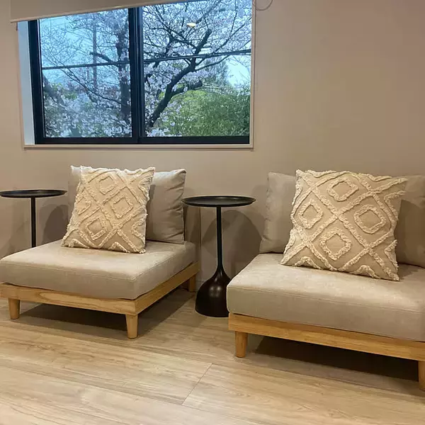 「インテリアのアクセントになる！魅力的なIKEAのクッションカバー」の画像