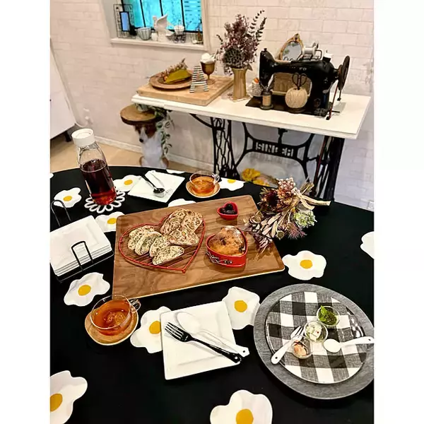 「たった1枚で寝室が変わる！IKEAの布団カバーでお部屋を簡単イメージチェンジ」の画像