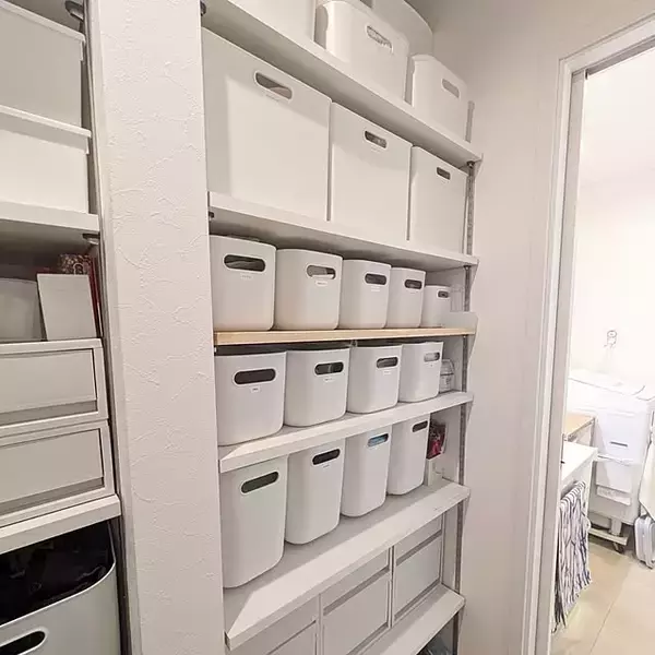 「細々としたものや散らかりやすい場所もきっちり整える！ 無印良品があるスッキリとしたお部屋10選」の画像