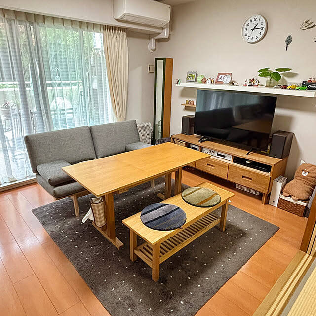 魅力的なデザインと座り心地のよさで、くつろぎの時間を。ユーザーさん愛用のカリモク家具のソファ6選