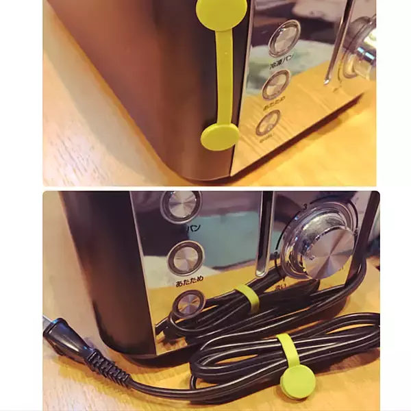 「絡まりを防いで出し入れしやすい！スッキリ収まるダイソーのコード収納」の画像