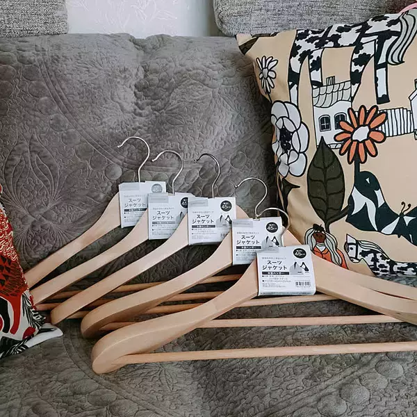 「ニトリのハンガーが手放せない！機能美と使いやすさを両立して家事をラクに」の画像